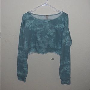 blue tie dye cropped sweater
